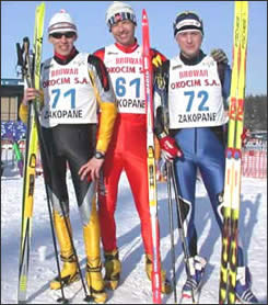 В 2003 году на мировом первенстве среди ветеранов в Закопане (Польша) пермский двоеборец Александр Постаногов (на снимке слева) стал чемпионом мира.